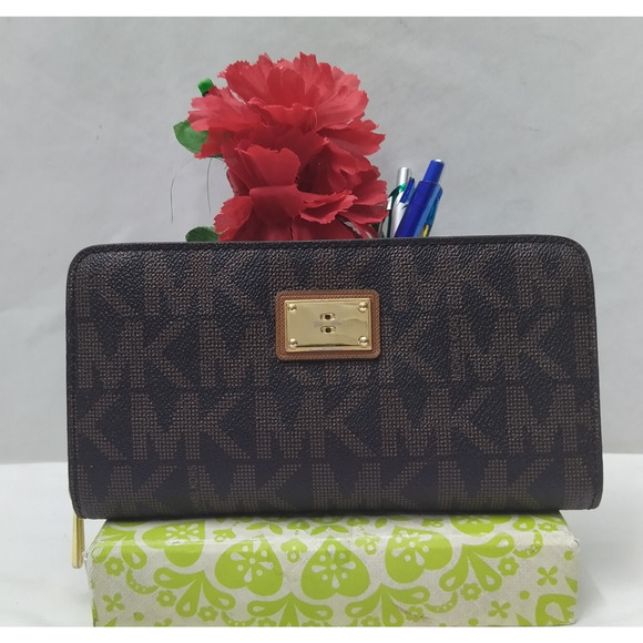 Michael Kors Brown Leather MK Printed Zip Around Credit Card Wallet - Picture 1 of 15